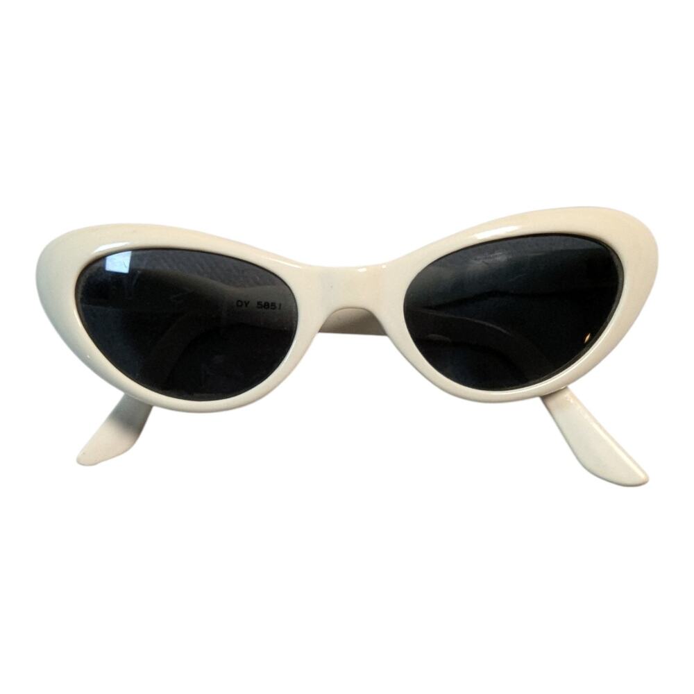 Vtg 1960s Ivory Rounded Cat Eye Black Lens Acrylic Classic Mod Sunglasses